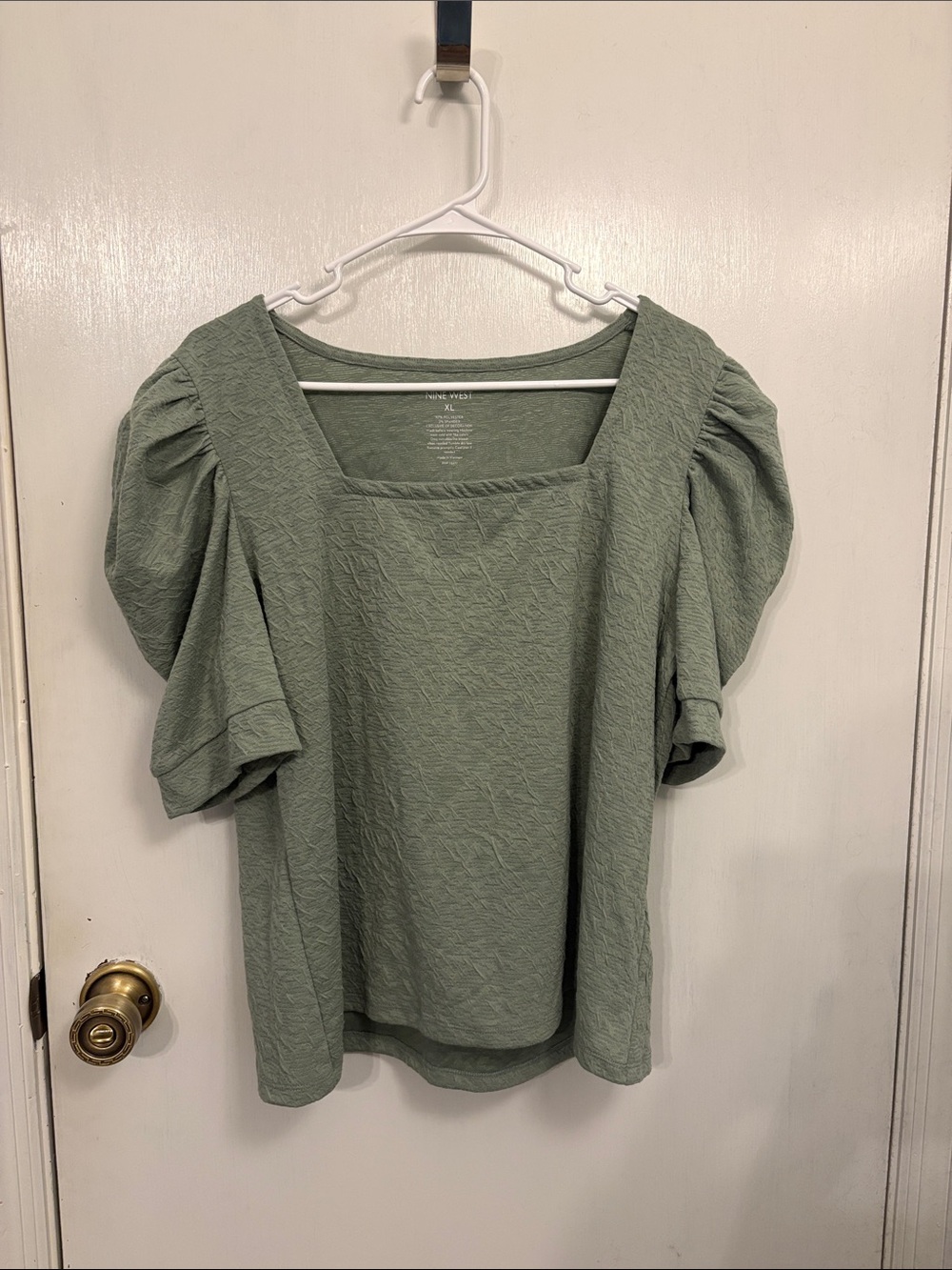 Nine West Green Puff Sleeve Blouse